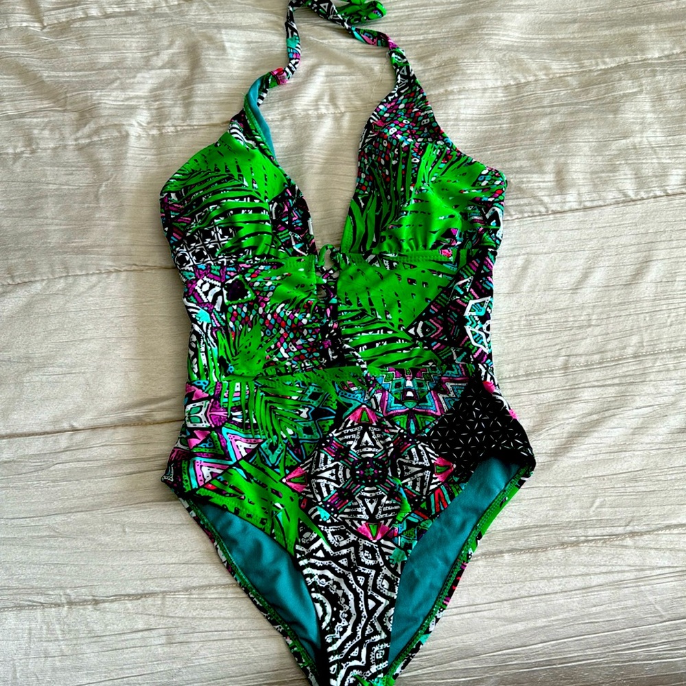 One piece green size small